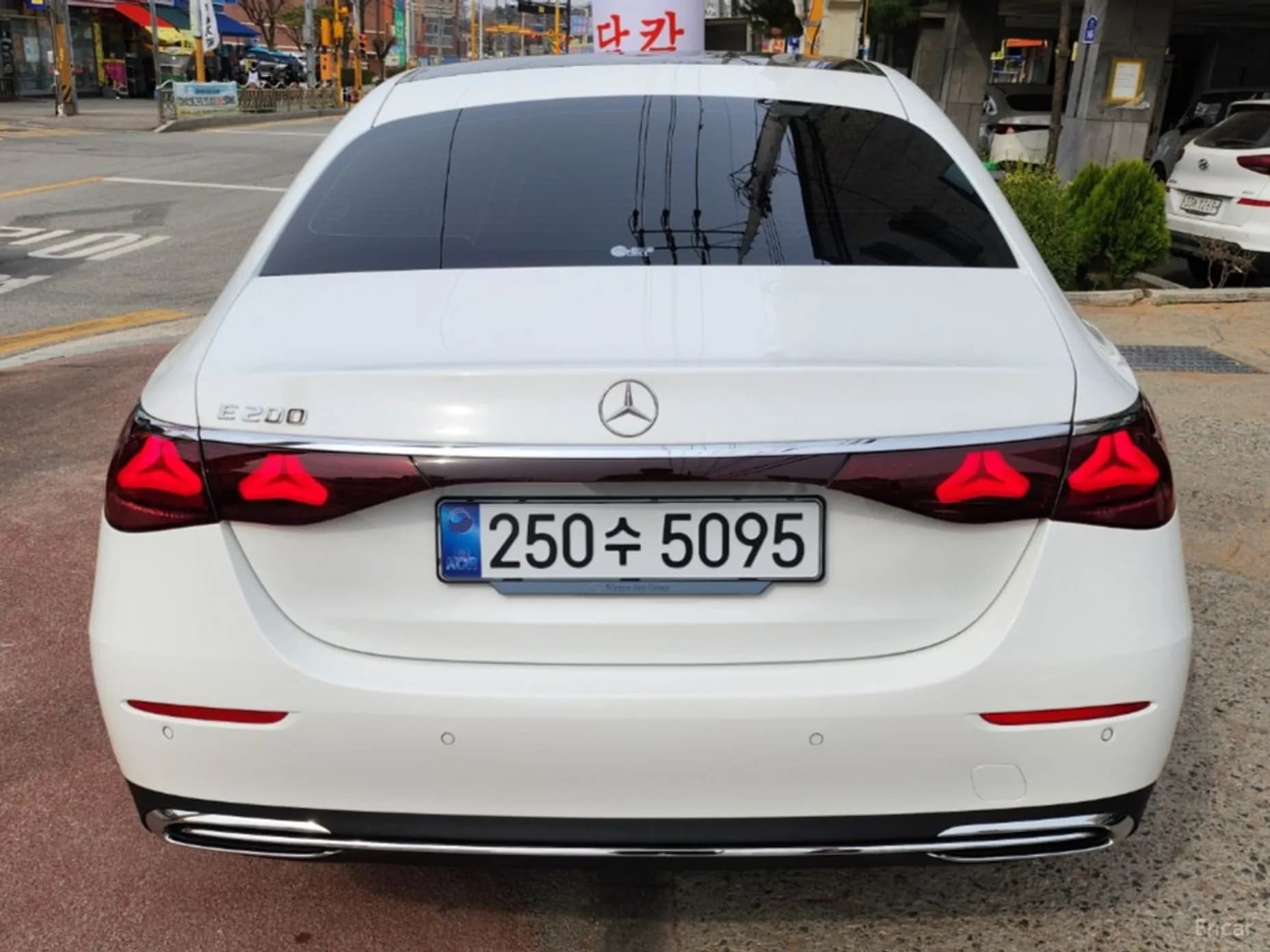 E-Class W214