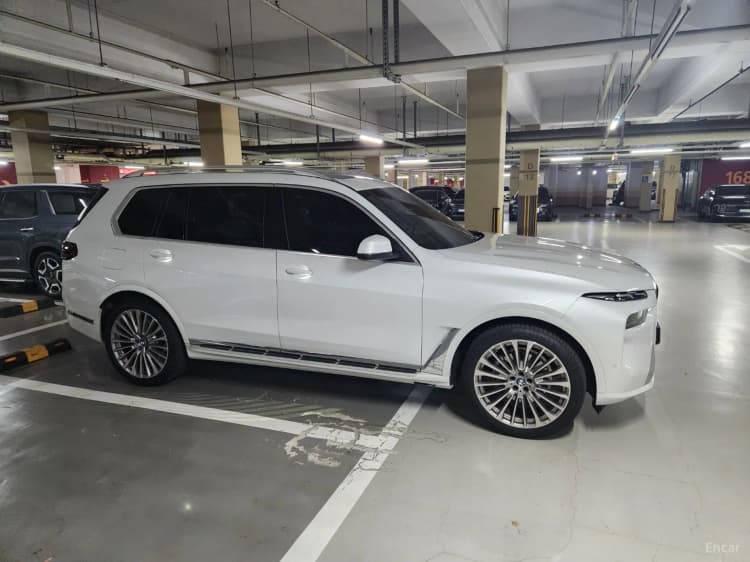 X7 (G07)