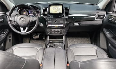 GLS-Class X166