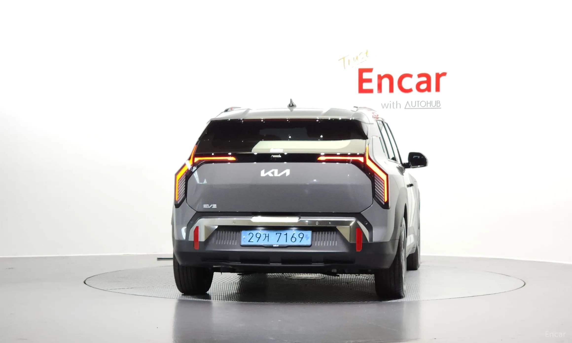 EV3