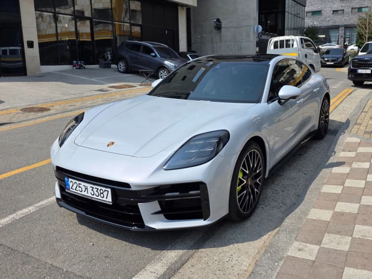 Panamera (972)
