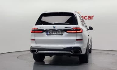 X7 (G07)