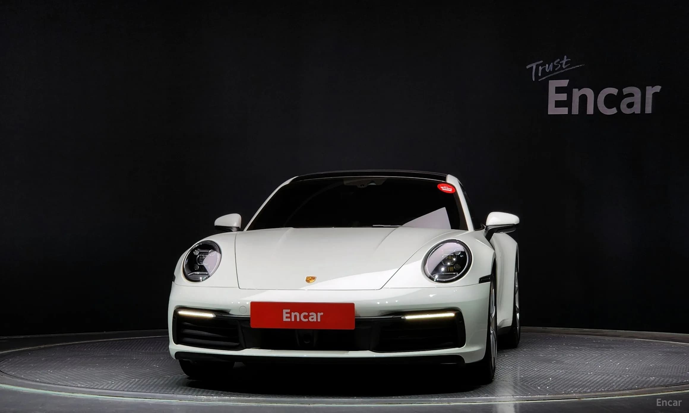 911 (992)