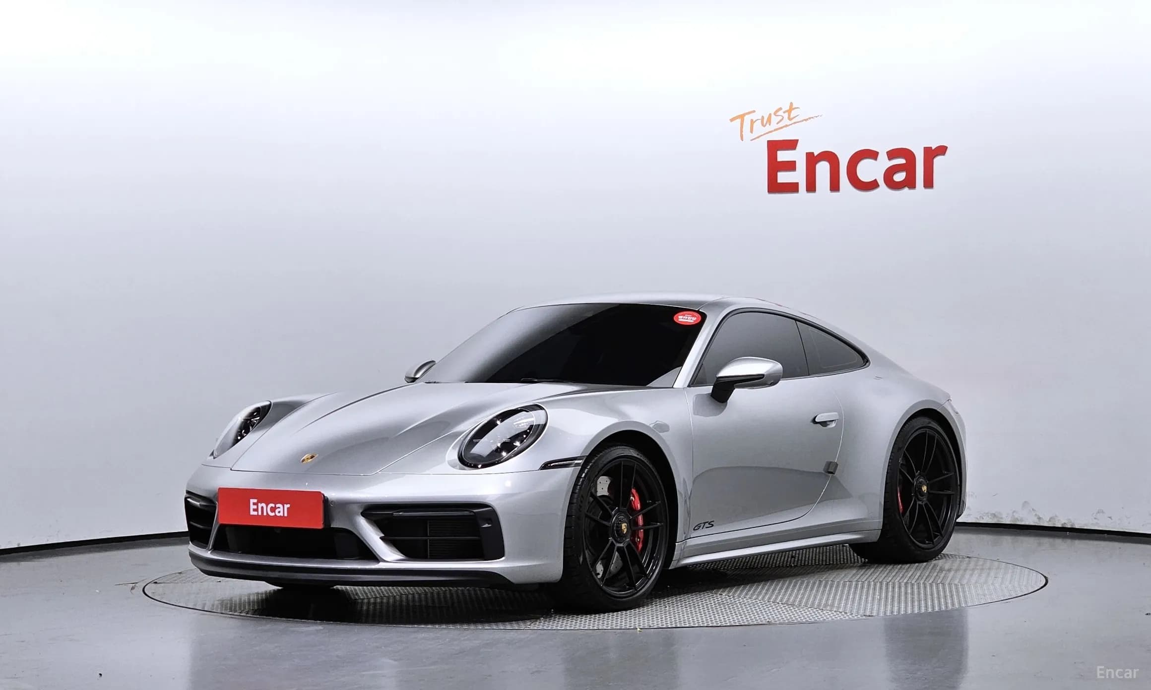 911 (992)