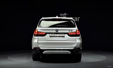 X5 (F15)