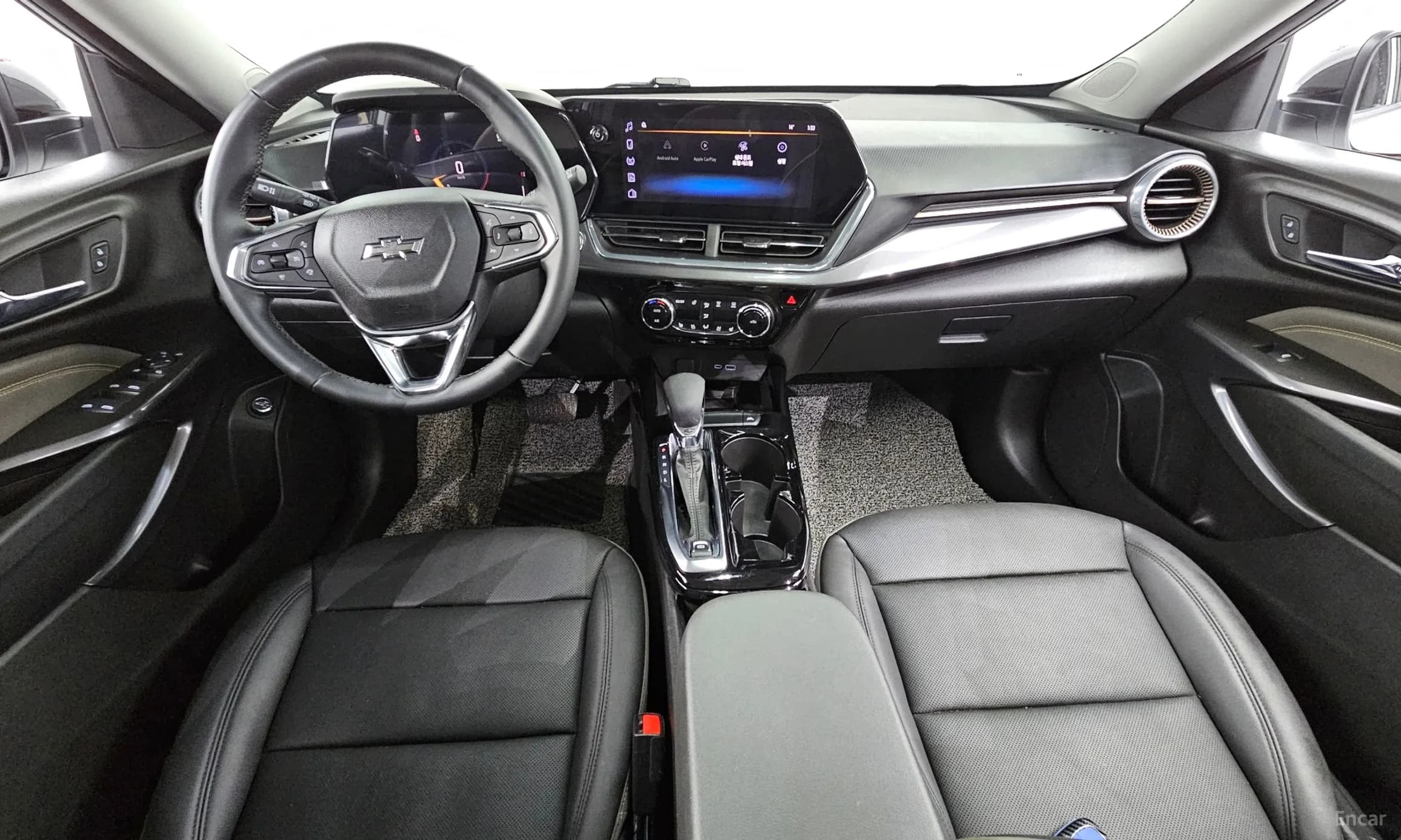Trax Crossover