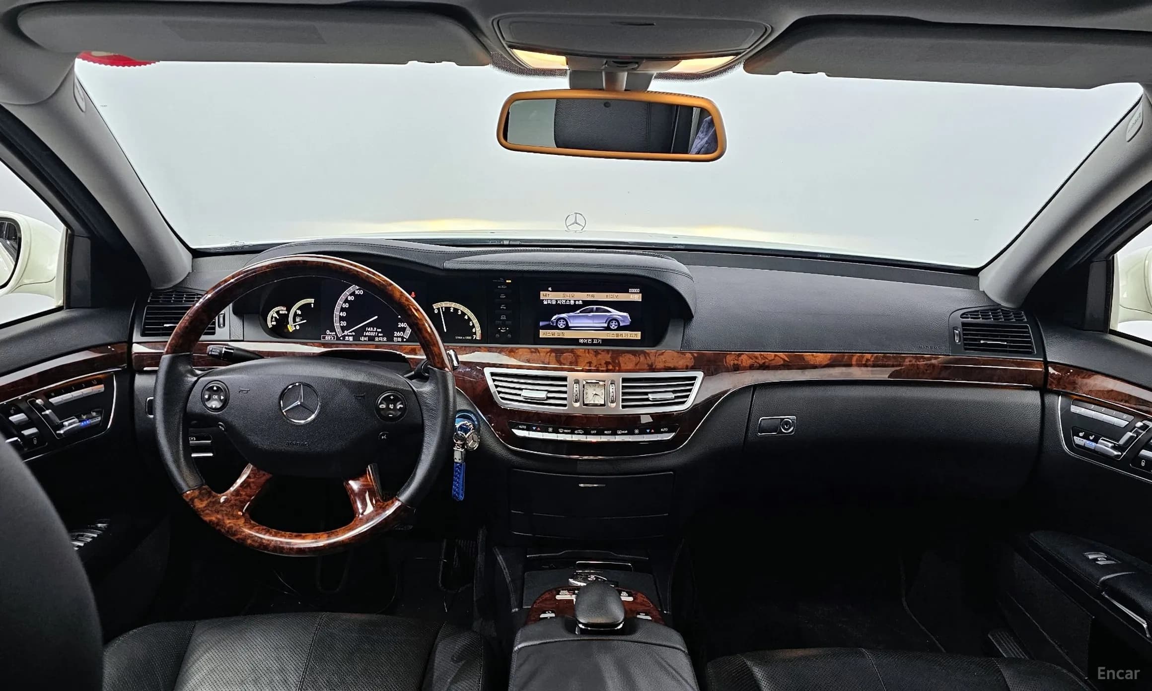 S-Class W221