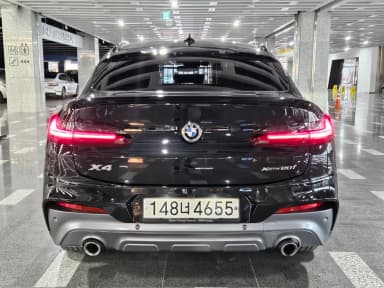 X4 (G02)