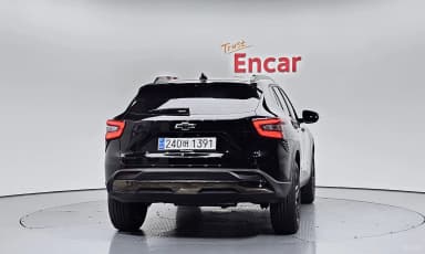 Trax Crossover