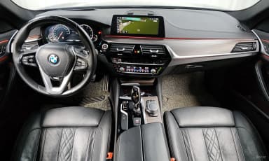 5 Series (G30)
