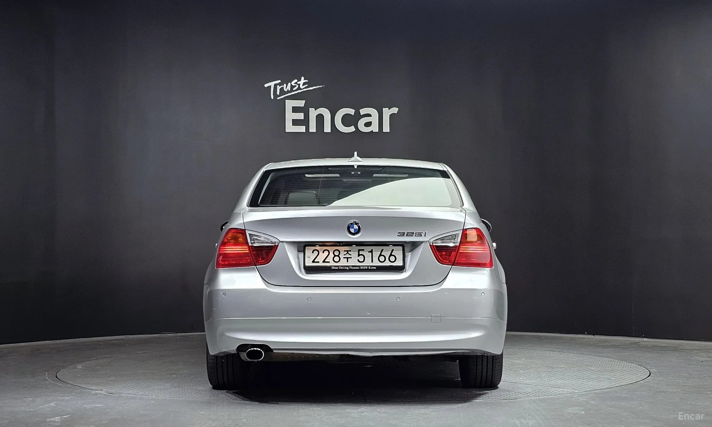 3 Series (E90)