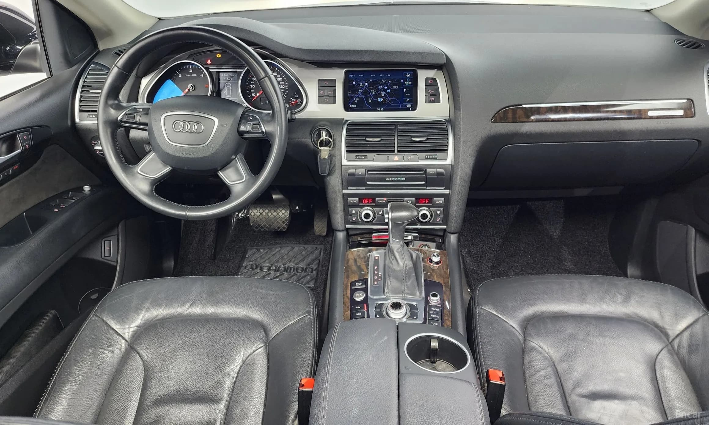 Q7