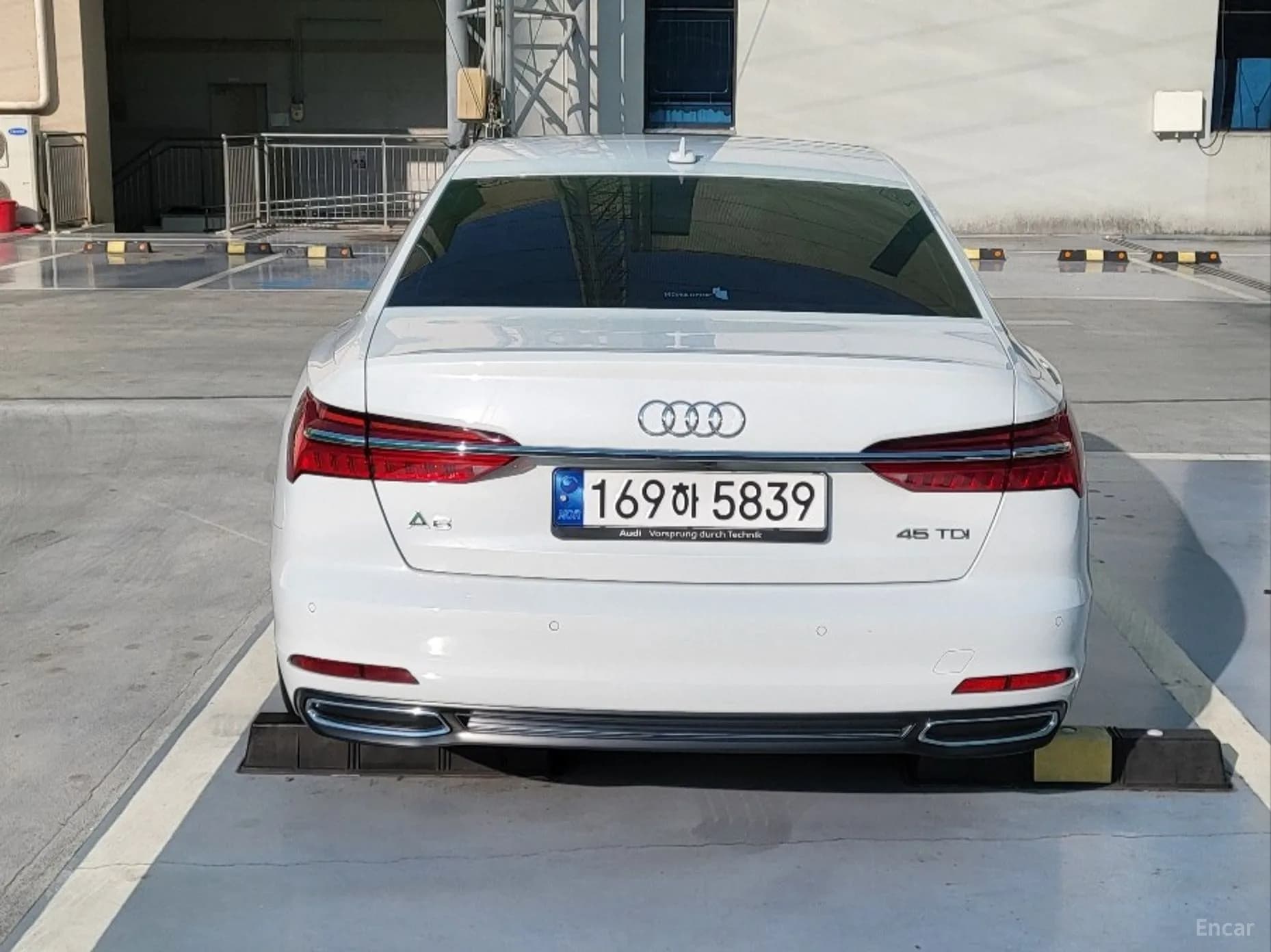 A6 (C8)