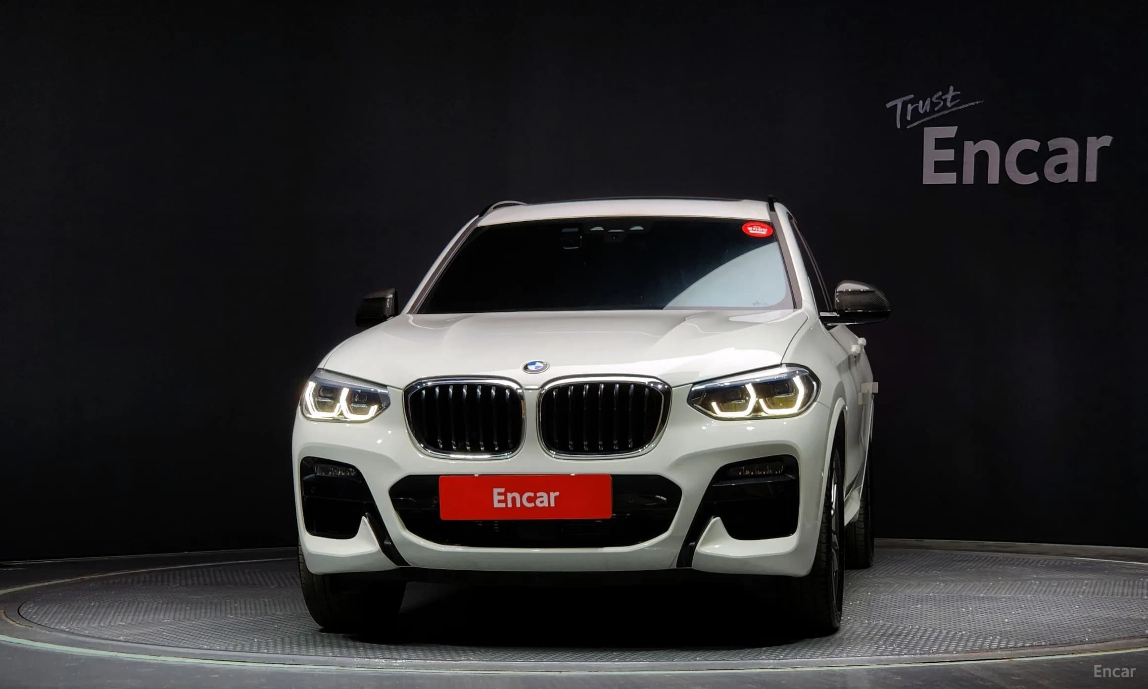 X3 (G01)