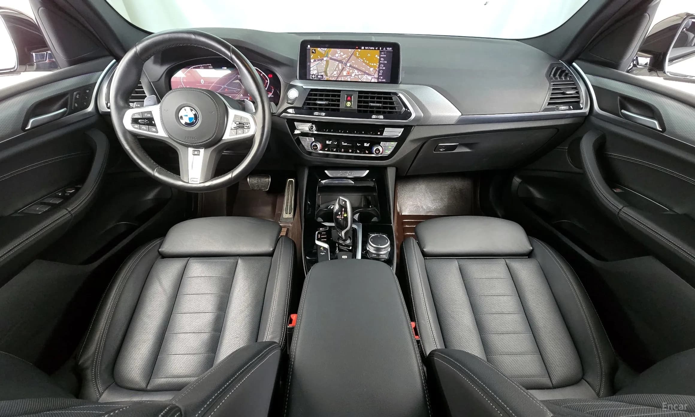 X3 (G01)