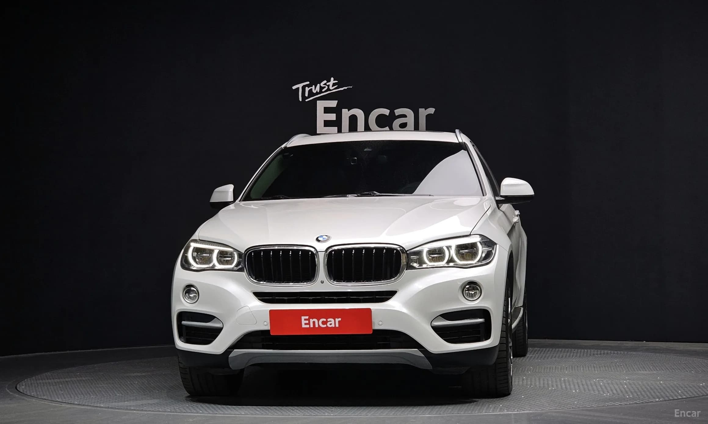 X6 (F16)