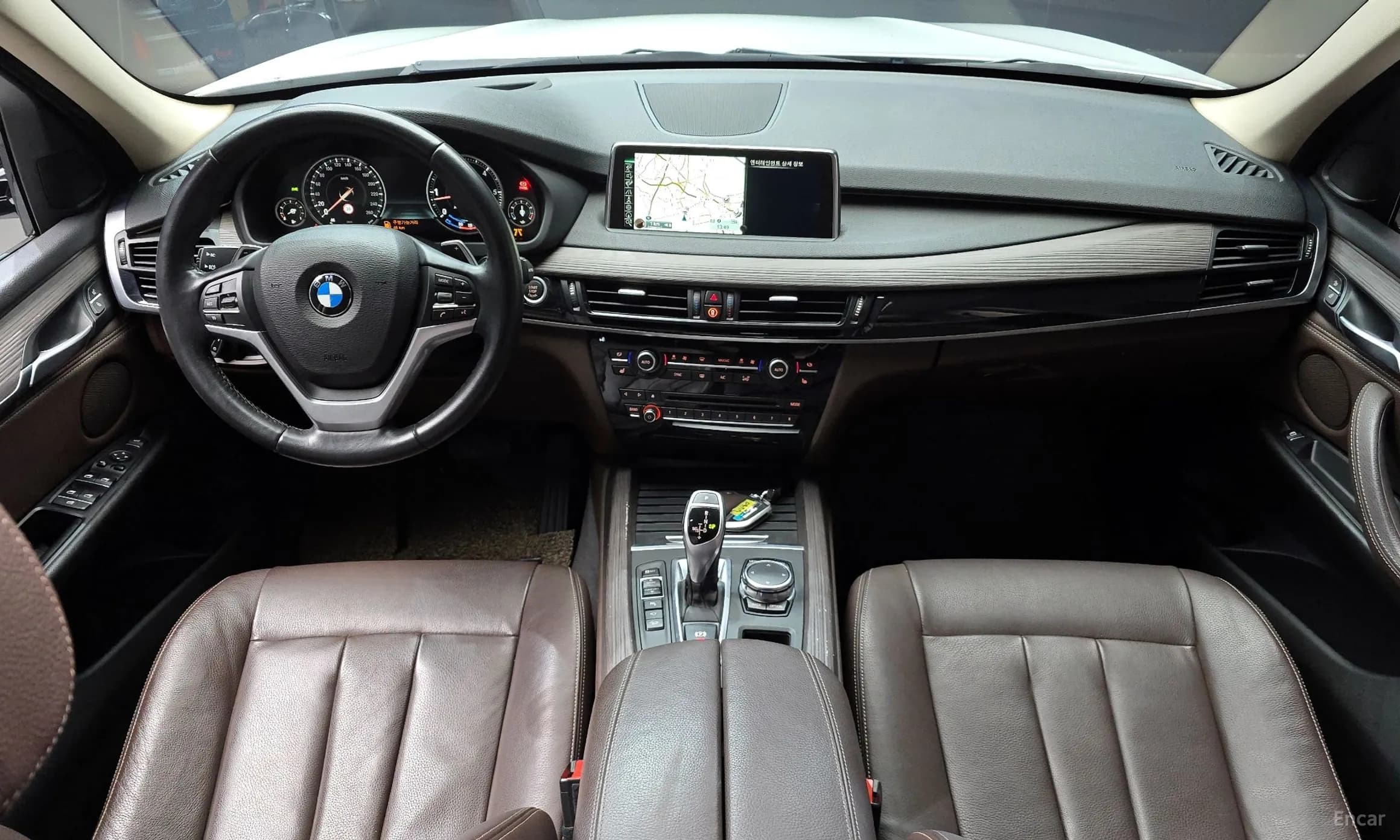 X5 (F15)