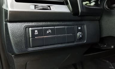 Rexton Sports Khan