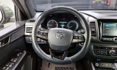Rexton Sports Khan