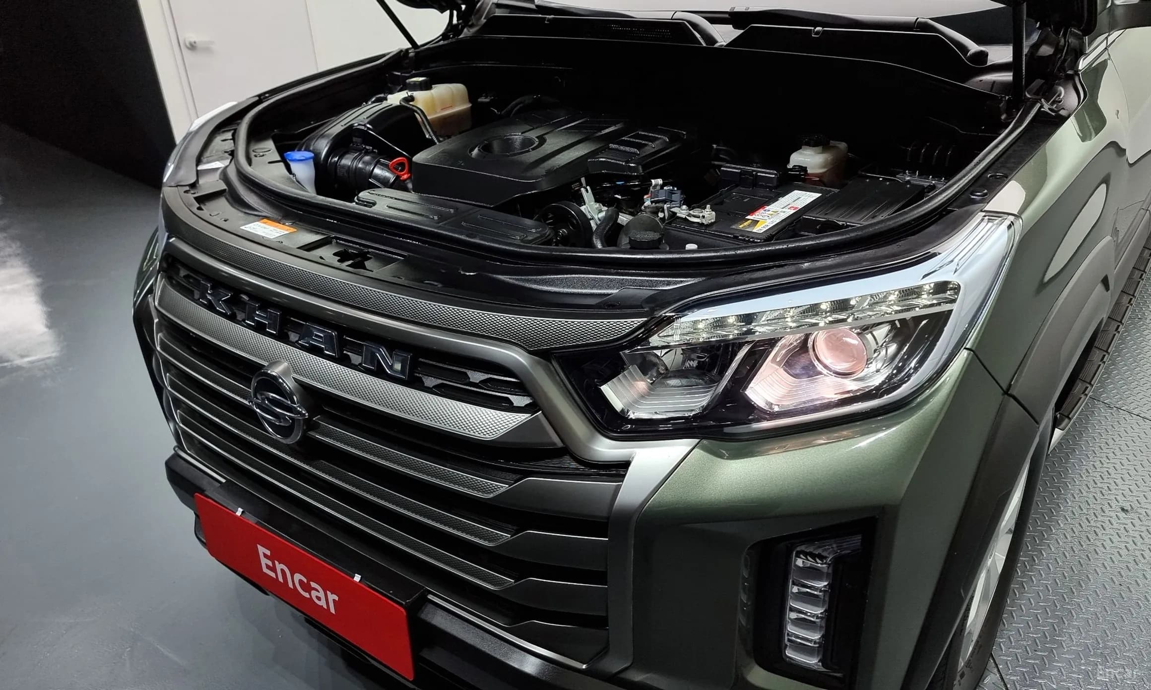 Rexton Sports Khan