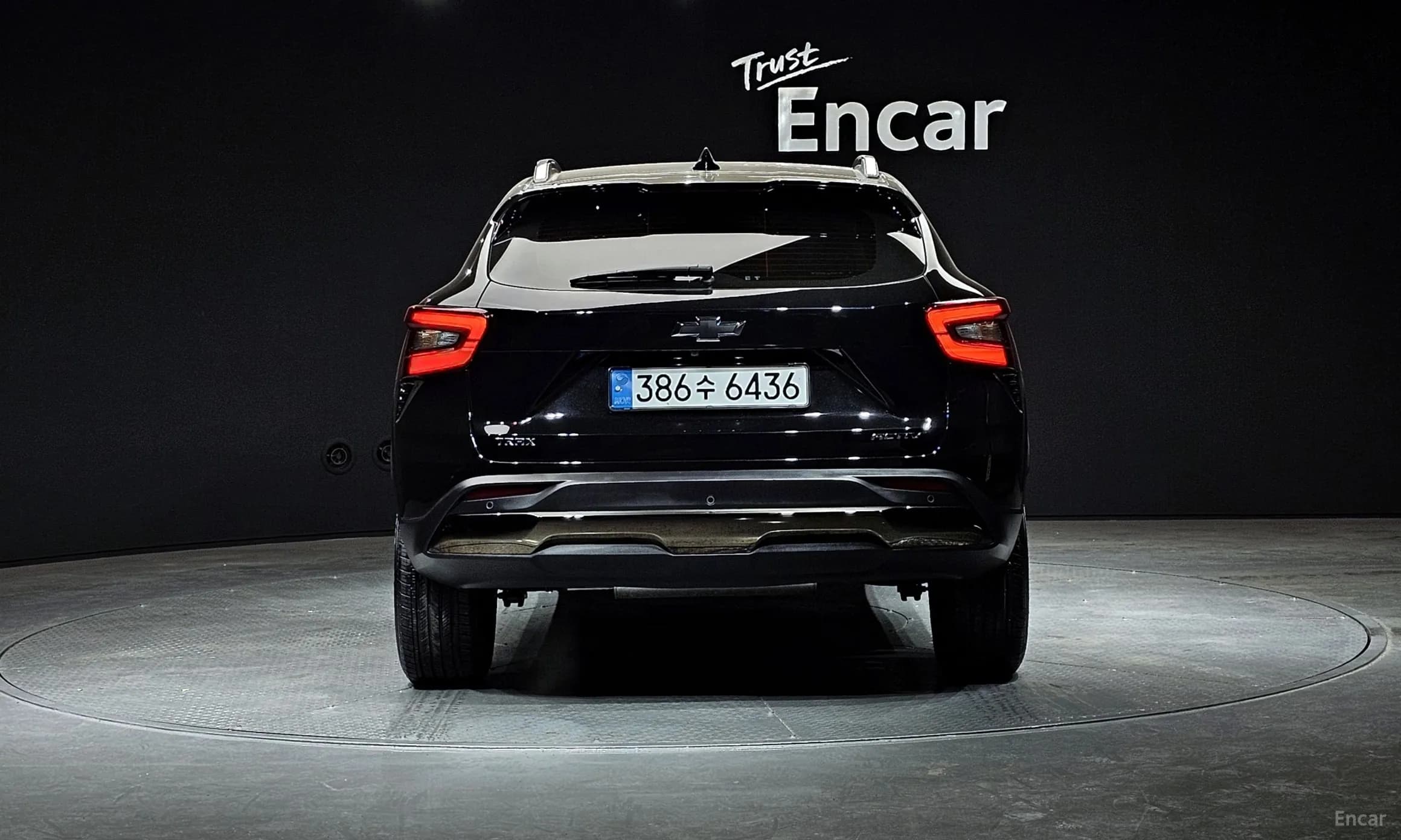 Trax Crossover