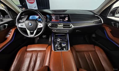 X7 (G07)