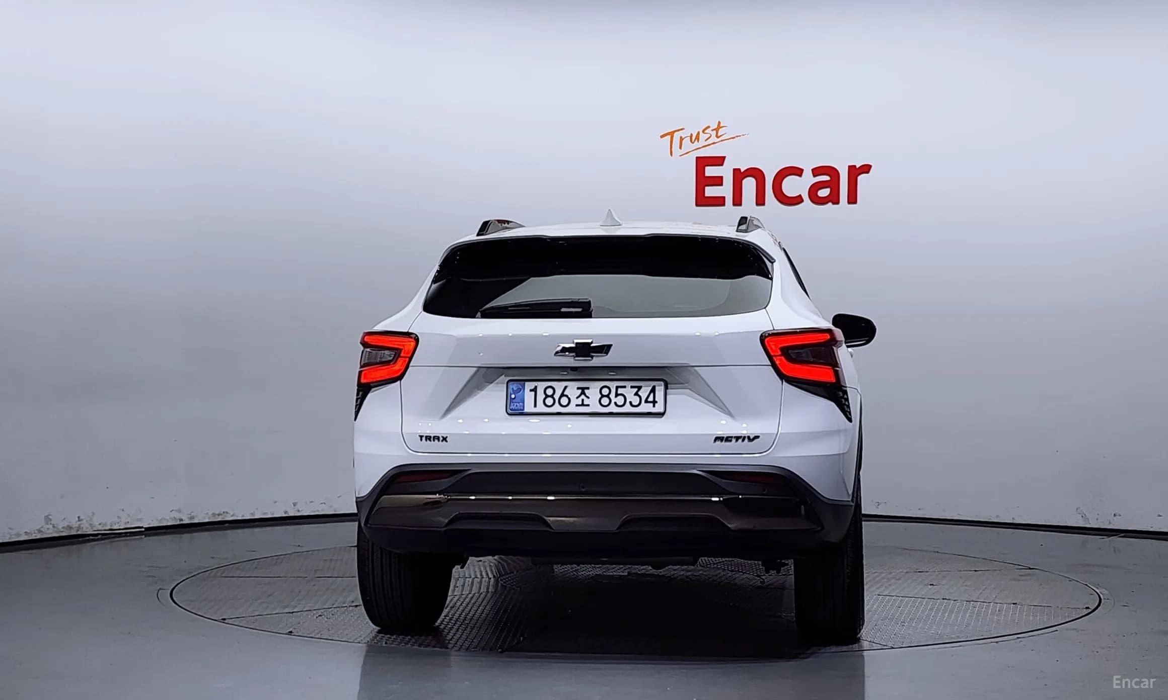 Trax Crossover