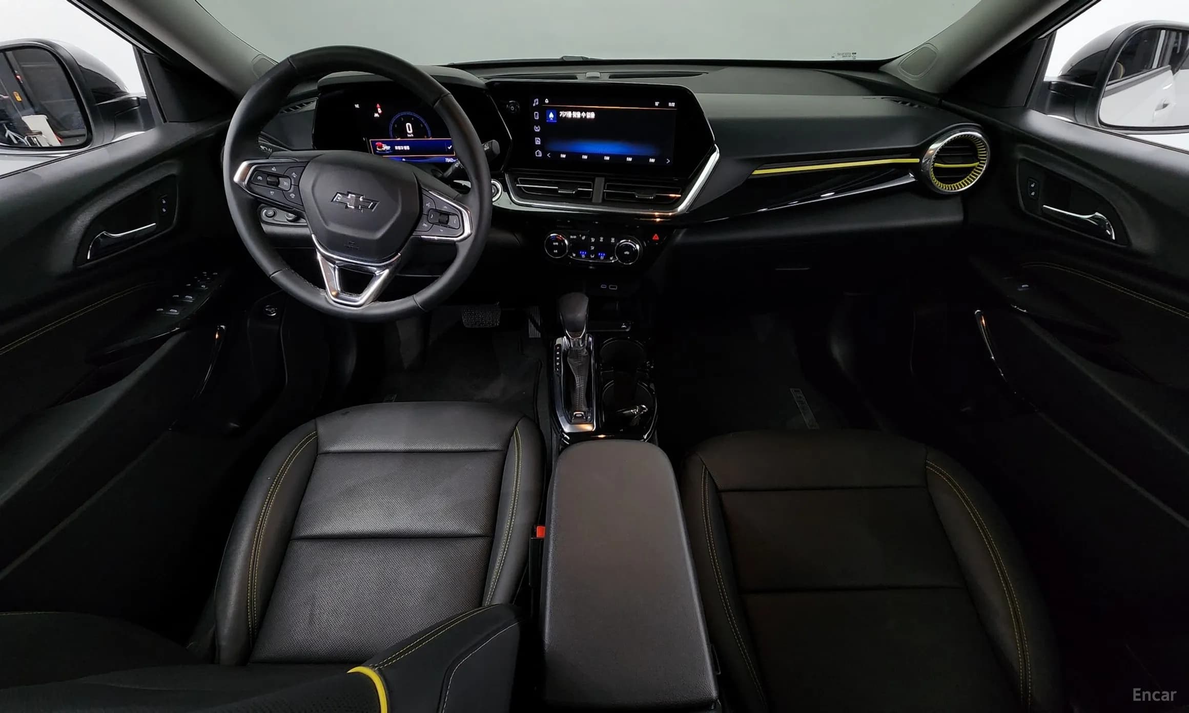 Trax Crossover