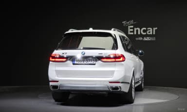 X7 (G07)