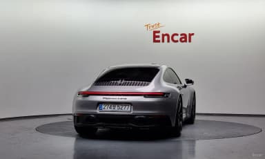 911 (992)