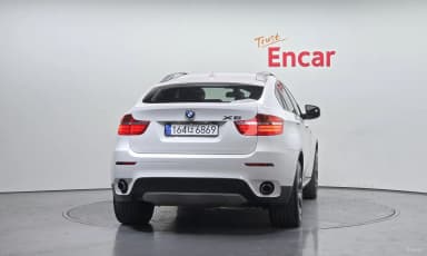 X6 (E71)