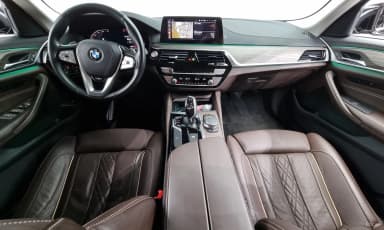 5 Series (G30)