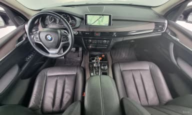 X5 (F15)