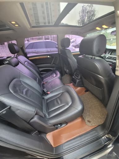 Q7