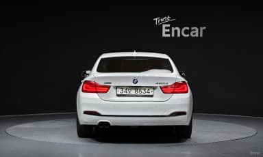 Series 4 (F32)