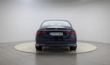 E-Class W214