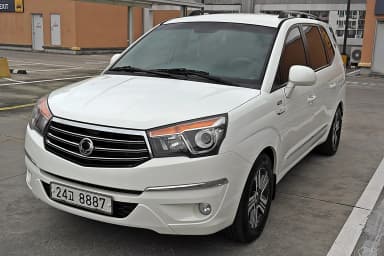 Korando Turismo