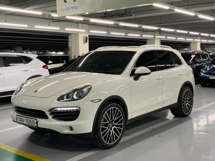 New Cayenne
