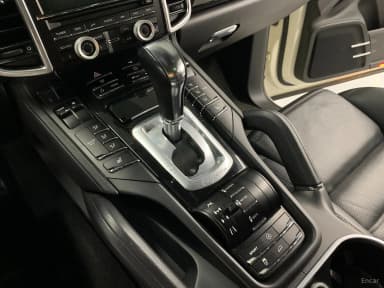 New Cayenne