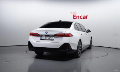 5 Series (G60)