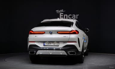 X6 (G06)