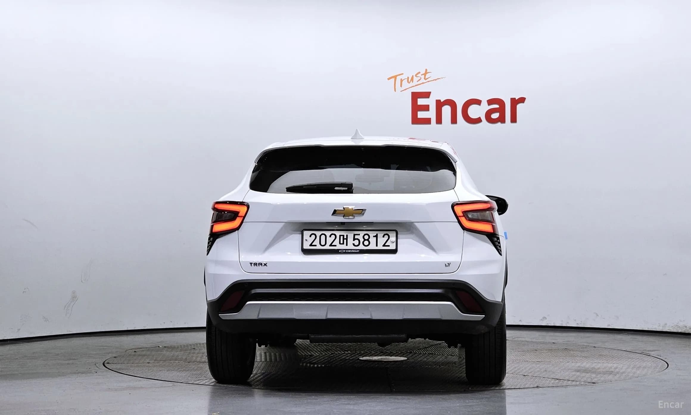 Trax Crossover
