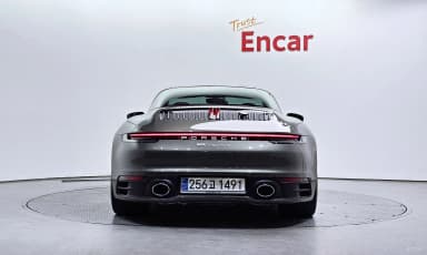 911 (992)