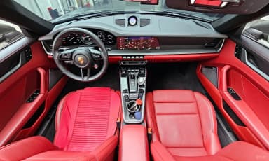 911 (992)