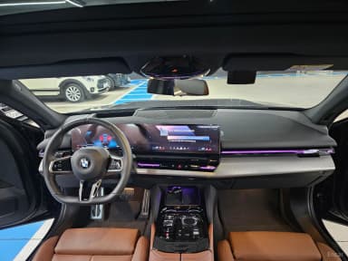 5 Series (G60)