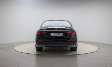 E-Class W214