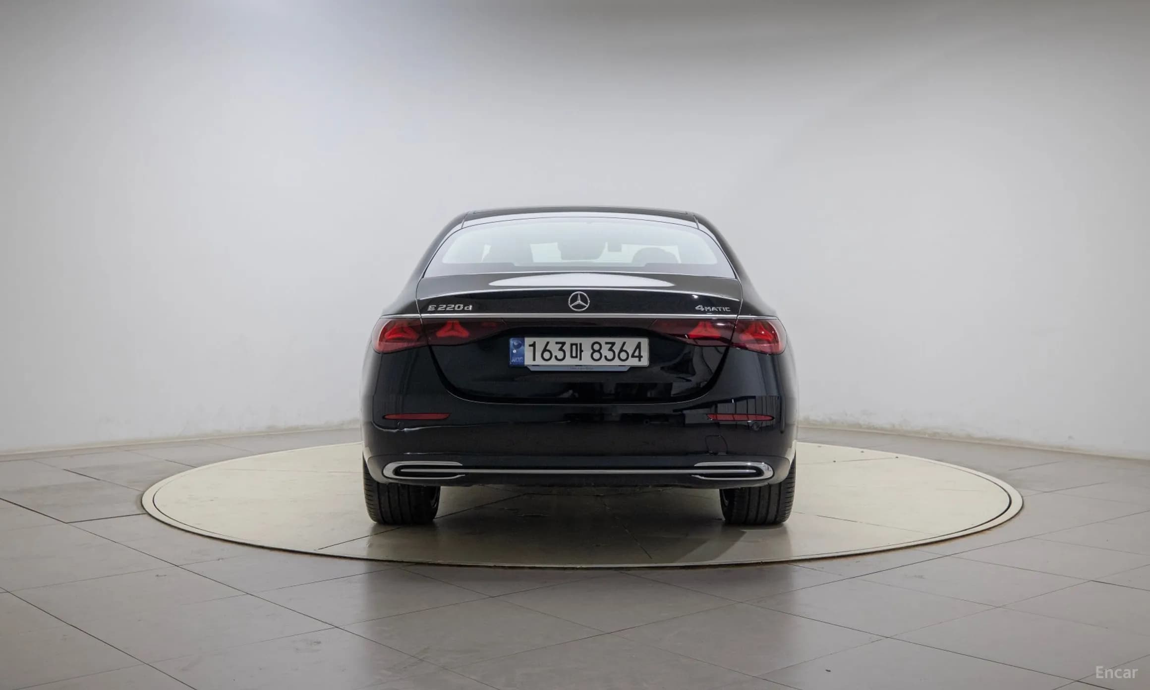 E-Class W214