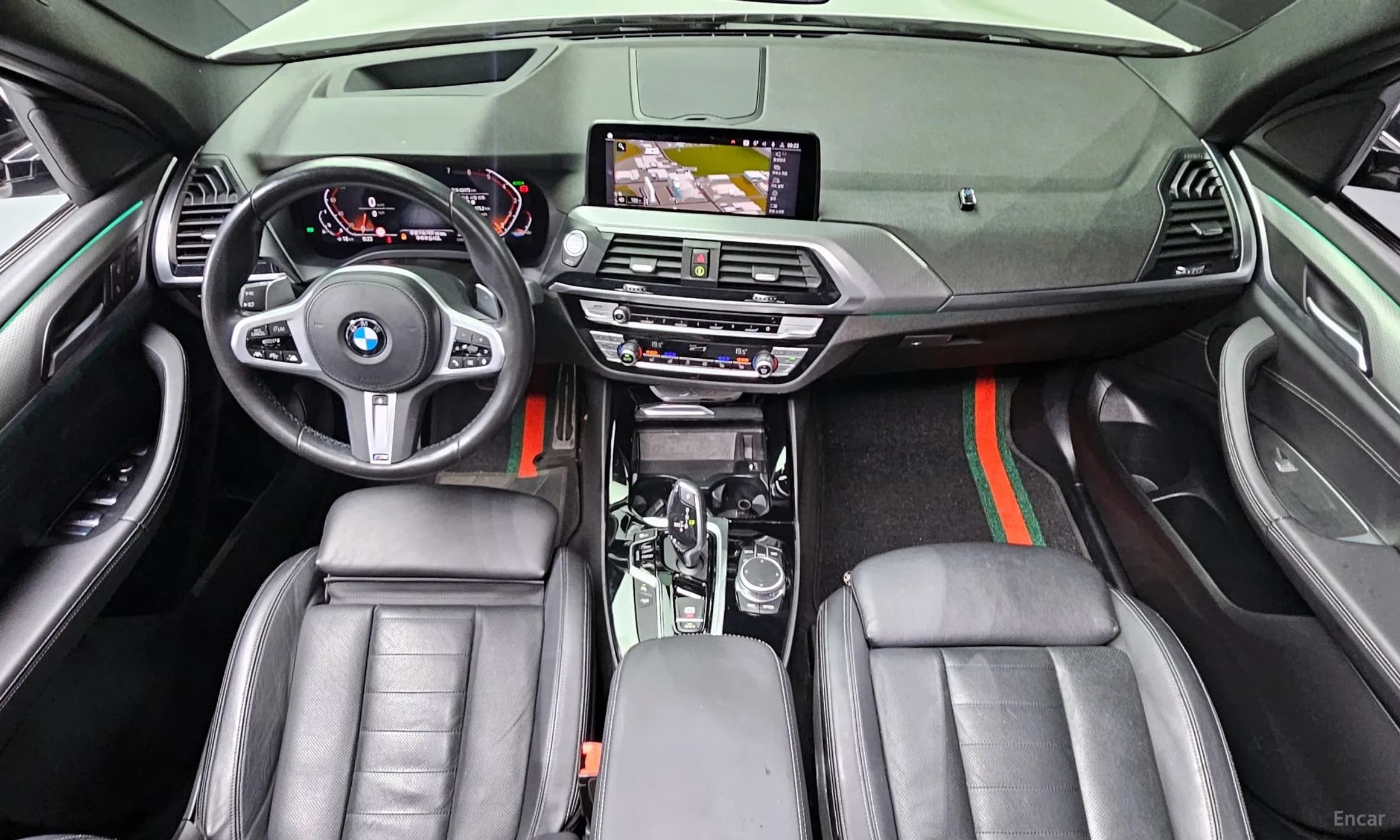 X3 (G01)