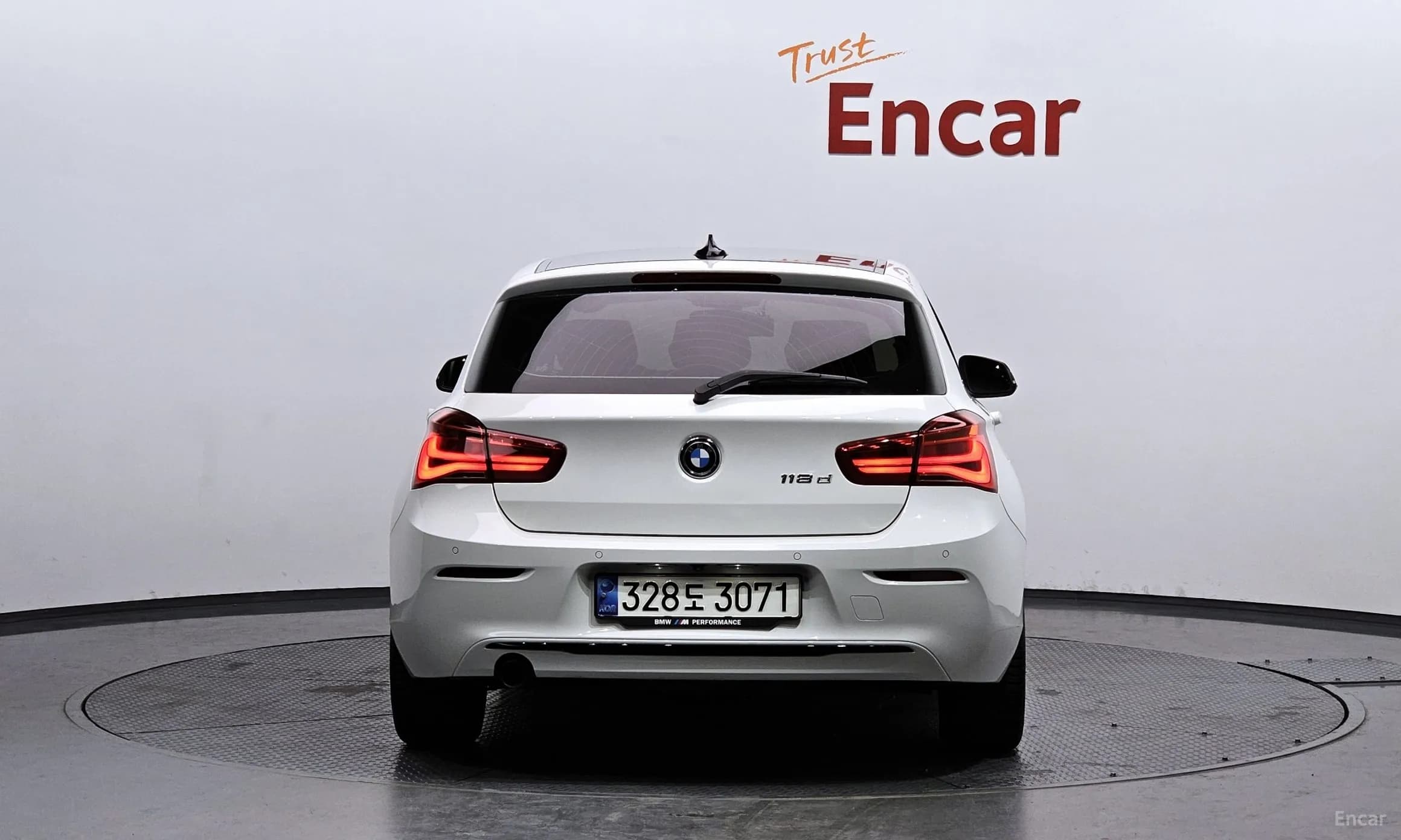 1 Series (F20)