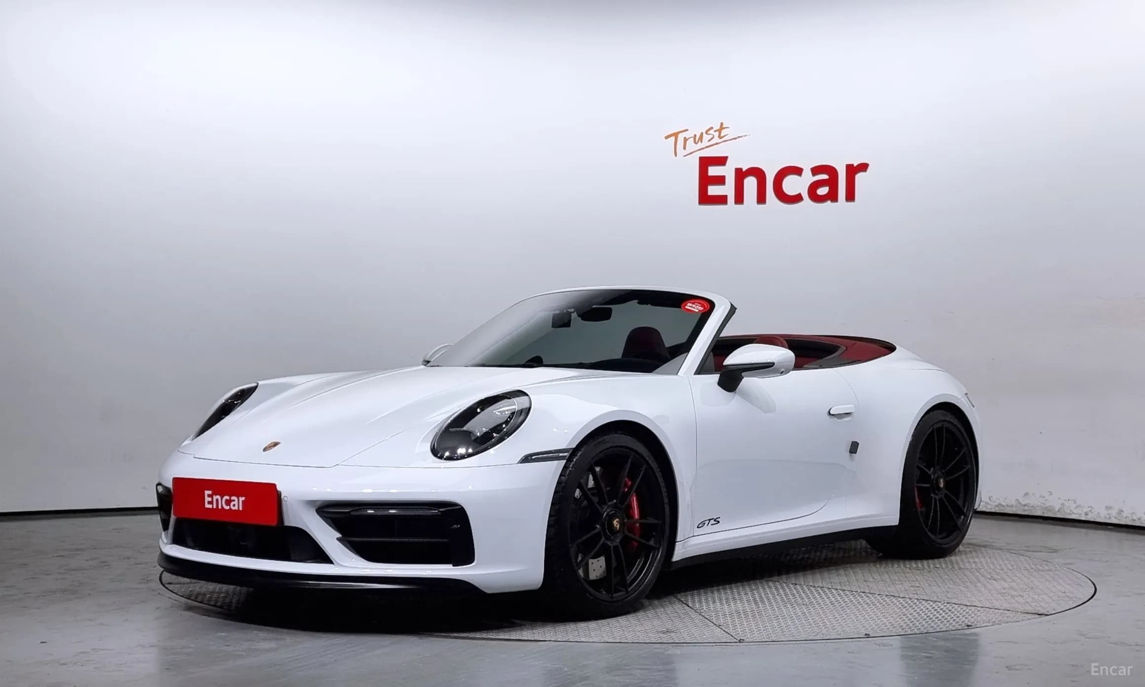 911 (992)